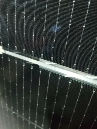 Paneles solares 580w 610w cristal cuarteado