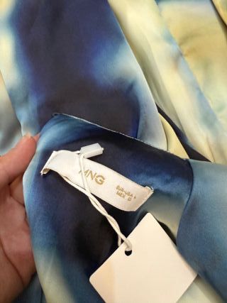 Elegante mono asimétrico y estampado - L Mango