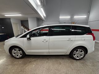 Peugeot 5008 Sport Pack