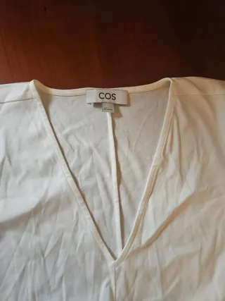Blusa COS blanca talla S