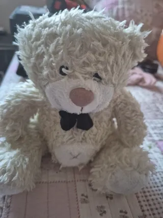 Peluche oso suave con pajarita