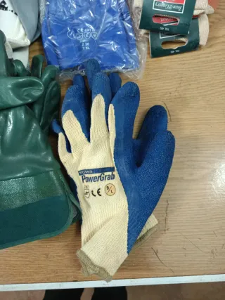 Lote de guantes de trabajo varios