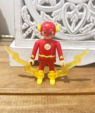Figura Flash DC Kinder Maxi
