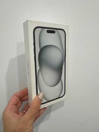 Caja iPhone 15 Plus Negro