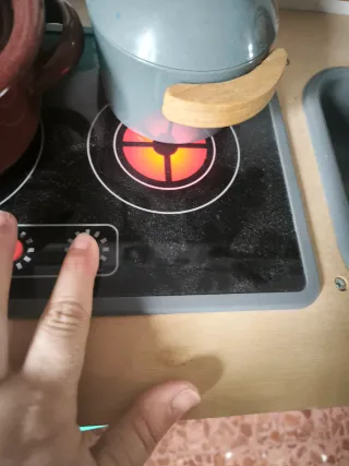 Cocina de juguete de madera