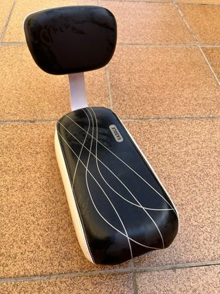 Asiento trasero para bicicleta con respaldo