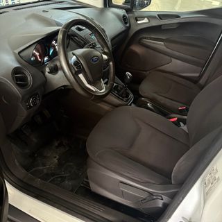 Ford Transit Courier Van 1.5 TDCi 71kW Trend