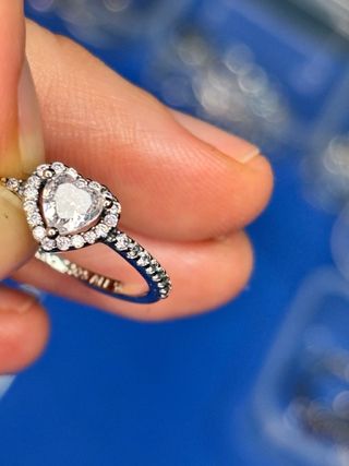 Anillo Corazón con Circonitas pandora