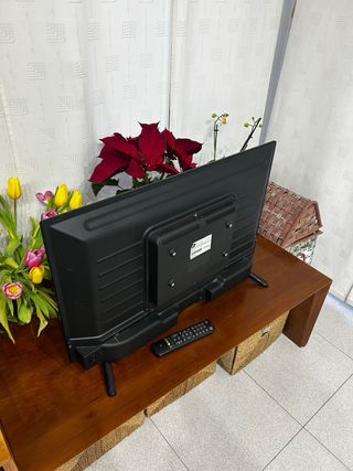 Televisor (TV) OK LED 32'' HD con mando