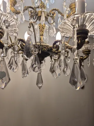 Lámpara de bronce y cristal tallado