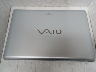 Portatil Sony Vaio VPCEB3J1E (1812)