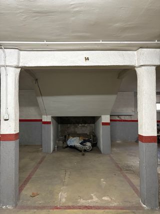 Plaza de parking - Montgat