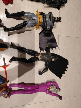 LOTE DE Muñecos Articulados Superhéroes y Star War