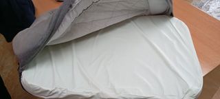 Cama para perro/gato gris