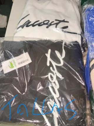 Conjunto deportivo Lacoste negro y blanco Talla L