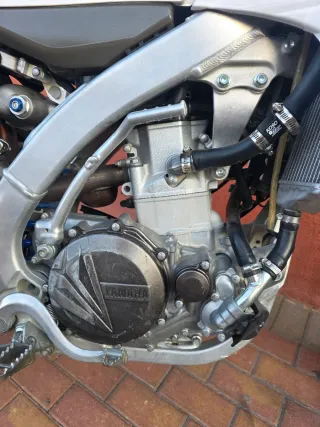 Yamaha YZ450F Motocross Azul/Blanco