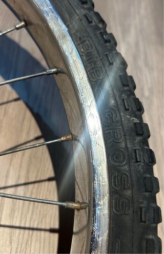 Llanta Delantera BH 20