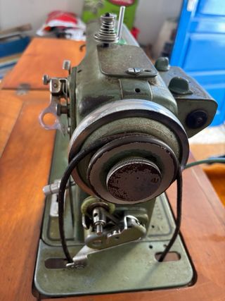 Máquina de coser Refrey Transforma