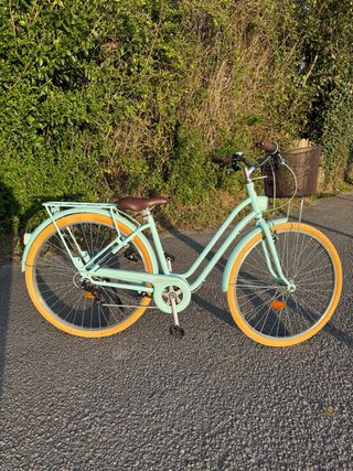 Bicicleta de paseo color menta