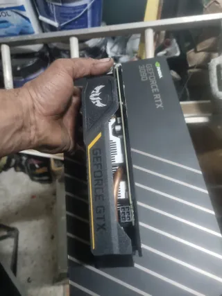 Tarjeta Gráfica ASUS TUF Gaming 4 gb ddr6