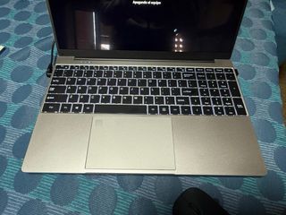 Portátil 16” 16GB RAM / 512GB SSD