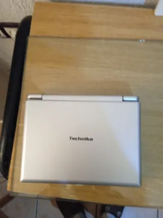 DVD Portátil Technika