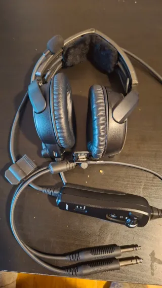 Auriculares Bose A20 con garantía