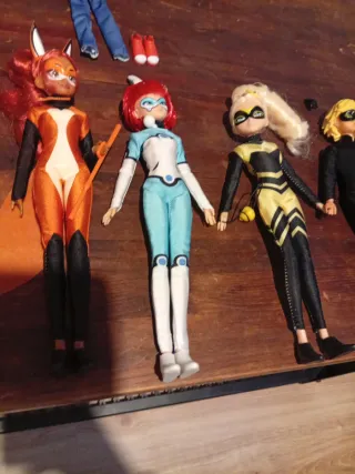 Muñecos Ladybug y Gato Noir