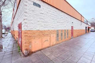 Local comercial en venta en Fuentebella-San Felix-El Leguario en Parla