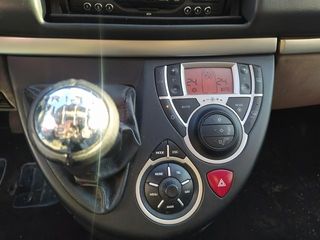 Peugeot 807 2.0 HDI Active 100 kW (136 CV)