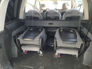 Peugeot 807 2.0 HDI Active 100 kW (136 CV)