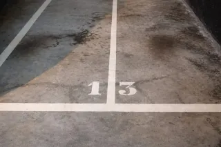 SE ALQUILA PLAZA DE GARAJE PARA MOTO ATOCHA EGIA