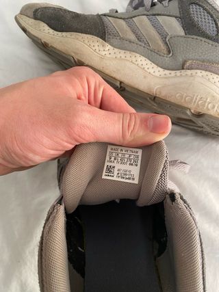 Zapatillas Adidas grises y turquesa