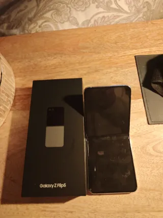 Samsung Galaxy Z Flip 5 Negro