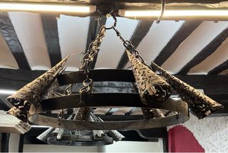 Lámpara de forja rústica para mesón, bares etc