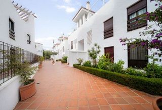 Piso en alquiler en Nueva Andalucía centro en Marbella
