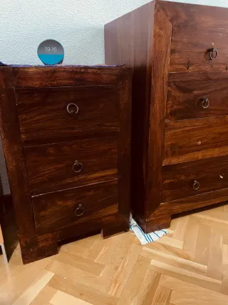 Cómoda y 2 mesitas de noche madera maciza