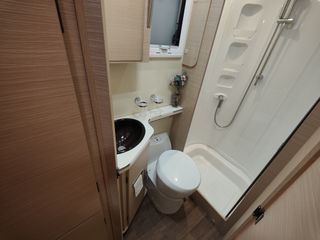 AUTOCARAVANA MCLOUIS MC4 33 GOLD COMO NUEVA!!