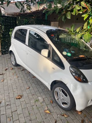 Mitsubishi i-MiEV 2013