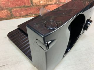 Corta Fiambres Ufesa CF0918 Katana