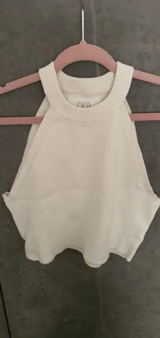 Top punto beige Zara 13-14 años