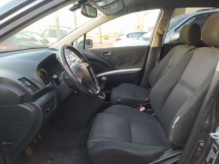 Toyota Corolla Verso 2.2 D-4D Sport 130 kW (177 CV)