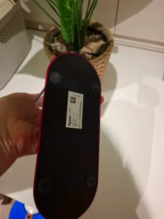 Cargador y funda y base  Dyson Corrale