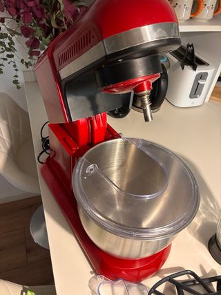 Batidora amasadora Silvercrest roja