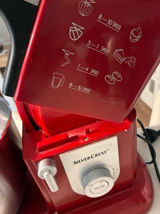 Batidora amasadora Silvercrest roja