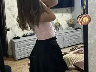 Minifalda volantes negra talla M