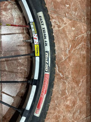 Llanta Delantera Mavic Crossmax SLR 26”