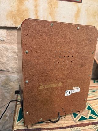 Radio antigua madera Bandini