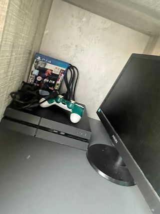 PS4 + Mando + FIFA 21