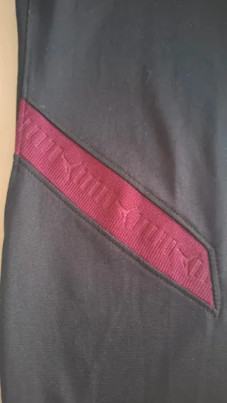 Pantalón Jordan Hombre Negro y Dorado